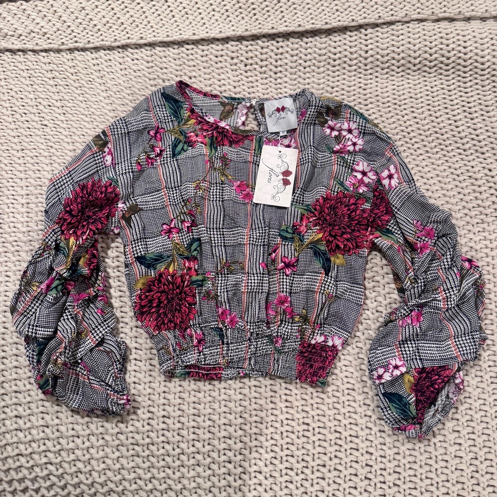 NWT Flower Top